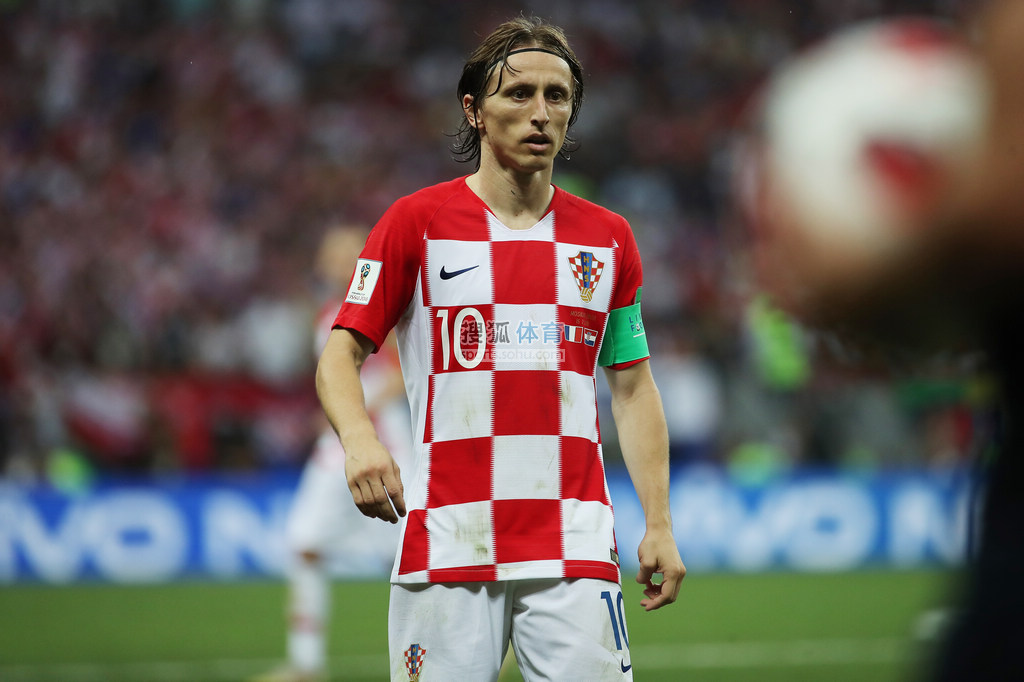 解析“赌注金额”的脱敏：为什么越玩越大是必然趋势？（赌注金额的麻木化：为何越赌越大不可避免？）